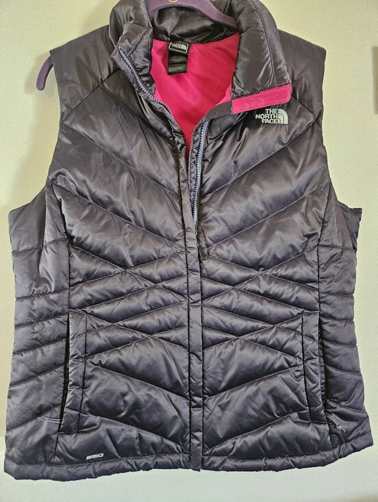 The North Face Jackets & Blazers - The North Face Goose Down 550 Purple Puffer Vest, Size XL